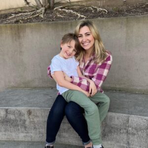 Taylor Dooley Instagram - I thank God every single day for these two little ones; my whole heart, my whole world, my little best friends 💕 Happy Mother’s Day to all the mamas out there 🌸