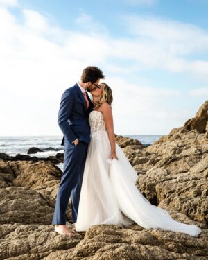 Taylor Dooley Instagram - why would you wanna marry me for anyhow? …so I can kiss you anytime I want ✨

📷: our amazing friend @sabrinadaniellebrown