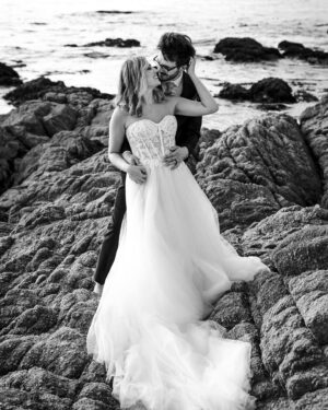 Taylor Dooley Instagram - why would you wanna marry me for anyhow? …so I can kiss you anytime I want ✨

📷: our amazing friend @sabrinadaniellebrown