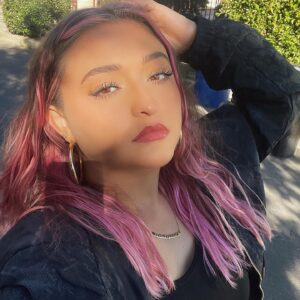 Teilor Grubbs Instagram - a little morning walk selfie never hurt nobody✨