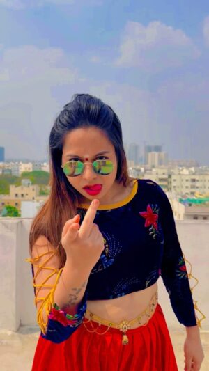 Tejaswani Behera Instagram - Nuvu black ra 🖤 nuvu superman ra ❤️

#viral #trendingreels #post #explore #instagram #followforfollowback #tollywood