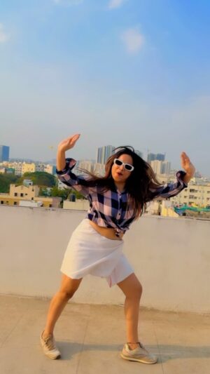 Tejaswani Behera Instagram - Mass look 🤙🏻🔥💃🏻 

#viral #explore #instagram #trend #post #trendingreels #mass