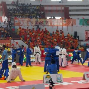 Telma Monteiro Instagram - Abidjan Africa Judo Open ❤️🥇
Podia ter sido qualquer outra prova.
Podia ter sido de qualquer outra forma.
Mas o tempo de Deus é sempre o mais certo.

Competir em África, em Abidjan, foi uma experiência tão linda que é difícil as palavras fazerem justiça. 
Que pessoas tão lindas com uma energia inigualável, alegres. Temos  tanto a aprender! Sou extremamente grata por ter tido a oportunidade de competir aqui e pela primeira vez experienciar o que já me tinham dito mas nunca tinha vivido. O meu dia foi bonito, não porque ganhei, o meu dia foi bonito porque as pessoas eram bonitas, porque a energia era única. Ganhar foi a cereja no topo de um dia tão especial no meio de pessoas tão especiais. Tanta simplicidade e tanta alegria, Deus obrigada. De outra forma nunca teria vivido o que vivi. Emocionou-me uma energia tão única e pessoas tão lindas. Até um dia ❤️😭

E assim termina, a última tarefa que estava sobre o nosso controlo, agora é como Deus quiser, porque seja como for, nunca faltará gratidão por tudo. Foram meses muito duros e únicos, que ficam pra falar noutra altura 😭

Obrigada a todos os que acompanham e apoiam. Aqueles que estão sempre lá. Não temos como explicar, nem temos de explicar nada. Também porque poucos iam entender. Apenas, obrigada por me permitirem ser a minha melhor versão… humana. ❤️