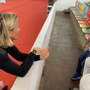 Telma Monteiro Instagram - Abidjan Africa Judo Open ❤️🥇
Podia ter sido qualquer outra prova.
Podia ter sido de qualquer outra forma.
Mas o tempo de Deus é sempre o mais certo.

Competir em África, em Abidjan, foi uma experiência tão linda que é difícil as palavras fazerem justiça. 
Que pessoas tão lindas com uma energia inigualável, alegres. Temos  tanto a aprender! Sou extremamente grata por ter tido a oportunidade de competir aqui e pela primeira vez experienciar o que já me tinham dito mas nunca tinha vivido. O meu dia foi bonito, não porque ganhei, o meu dia foi bonito porque as pessoas eram bonitas, porque a energia era única. Ganhar foi a cereja no topo de um dia tão especial no meio de pessoas tão especiais. Tanta simplicidade e tanta alegria, Deus obrigada. De outra forma nunca teria vivido o que vivi. Emocionou-me uma energia tão única e pessoas tão lindas. Até um dia ❤️😭

E assim termina, a última tarefa que estava sobre o nosso controlo, agora é como Deus quiser, porque seja como for, nunca faltará gratidão por tudo. Foram meses muito duros e únicos, que ficam pra falar noutra altura 😭

Obrigada a todos os que acompanham e apoiam. Aqueles que estão sempre lá. Não temos como explicar, nem temos de explicar nada. Também porque poucos iam entender. Apenas, obrigada por me permitirem ser a minha melhor versão… humana. ❤️