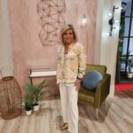 Terelu Campos Instagram - Que poquito queda para q empecemos D Corazón en @rtve. Hoy con un total look de @canneschic