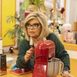 Terelu Campos Instagram - No olvidéis q nos vemos esta noche a las 22.50 en Bake Off “Famosos al horno” programa 6 y vienen curvas ya !!