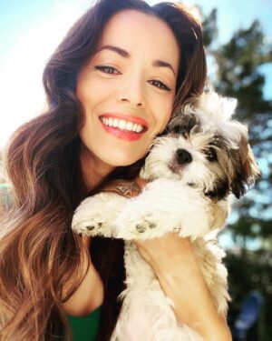 Teresa Castillo Instagram - Pepper and I want to wish you a happy Friday-Eve!!!
