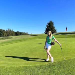 Tereza Taliánová Instagram - Golf time💚🤍
#golf #terezatalianova