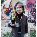 Tereza Ramba Instagram - Childs Farm má super čisté složení, hravé obaly navržené dětmi, myslí na přírodu a krásně voní. Bublinky které vidíte na obrázku jsme vytvořili z jejich bublinkové koupele. Opravdu pění a dlouho vydrží. Mají perfektní řadu pro problematickou pokožku. Nebo rozčesávač vlásků, po ránu boží pomocník. V Anglii je to momentálně nejoblíbenější značka maminek. Kterou maminka vytvořila pro ostatní maminky přímo od sebe z domova. Znáte je? @childsfarm #childsfarm #childsfarmcz #spoluprace