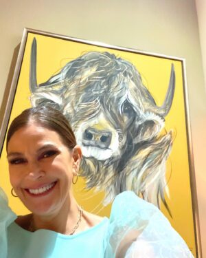 Teri Hatcher Instagram - Now that’s a sexy cow! Not me…the painting! 😂 😂😂. Good things are worth waiting for. That’s my #tuesdaymotivation  I waited a long time to get this beautiful painting by #cornwall artist @carolinewalkerart framed and hanging in my living room and it fits in perfectly. Art in a home can lend a vibe to your space, your mind, your spirit and this vibrancy, whimsy and delicate artistry will inspire me every day. Thank you  #carolinewalkerartist for your magical craftsmanship💖 #cornwall #padstow #cow #highland #art #whimsy #artgallery #painting #sexycow Check out her work www.Caroline-walker.co.uk