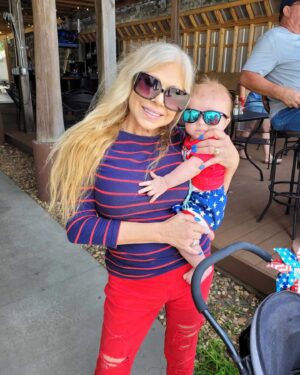 Terri Runnels Instagram - Happy POST Independence Day! 🇺🇸