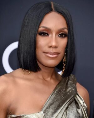 Terry Ellis Instagram - Hey Hey everybody please join me in wishing our girl @officialmissrnb a Happy Happy Blissful Birthday!!!! 
Wishing this one to be the Happiest of Happy for you Rho! Whooo hooo! It's Ya Birthday! We love Love You!❤ 🎂 🥳 🎉 🎈 🎁 🎊