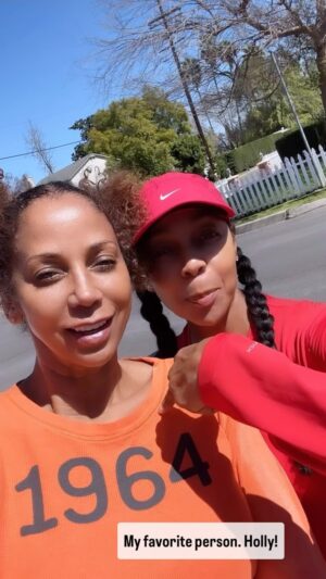 Terry Ellis Instagram - Whyyy are we like this together??!! So goofy👧🏽👧🏽😂😂 soooo happy to see my Bestie @terryellis today!! #virgobesties #internationalwomensday 🌸🌸💪🏾💪🏾