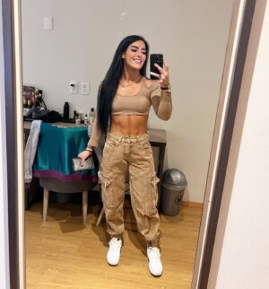 Tessa Blanchard Instagram - alexa… play search & rescue ✌🏽