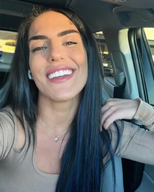 Tessa Blanchard Instagram - 💎

🎶 @officialajhernz