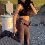 Tetiana Gaidar Instagram – What one handed reload did @tetianagaidar forget with 🐈‍⬛Gargoyle? 🖤Holsters by @bravoconcealment 

🐈‍⬛ @emersonleonaitis