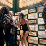 Thais Lago Instagram - E no fim a gente canta e dança 🦇✨❤️‍🔥