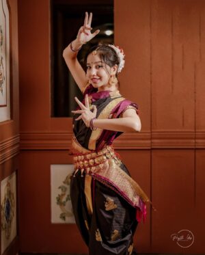 Thamanna Pramod Instagram - The divine feminine✨
Pc: @prajith_idex_signature 
Support: @sa_jin_s 
Concept and choreo: @the_soulful_sole @mnk_dance 
Styled by: @swirlnstyle