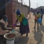 Thandiwe Newton Instagram - #KuchengetanaTrust relief kitchen in Chitungwiza #Zimbabwe provides food for a community of around 3000 people per day(!!). Even before #COVID Zimbabwe was facing severe food shortages and a devastating economic crisis. Let’s help raise money and awareness of this incredible organisation. If you can donate please help Samantha and the other volunteers provide a meal for the Kuchengetana community this #WorldFoodDay (Oct 16th). Link to donate is in my story and bio. And If you can’t donate please share this post. Together let’s help restore hope and dignity to these communities in Zimbabwe, one plate at a time. #ZimbabweanLivesMatter 🇿🇼