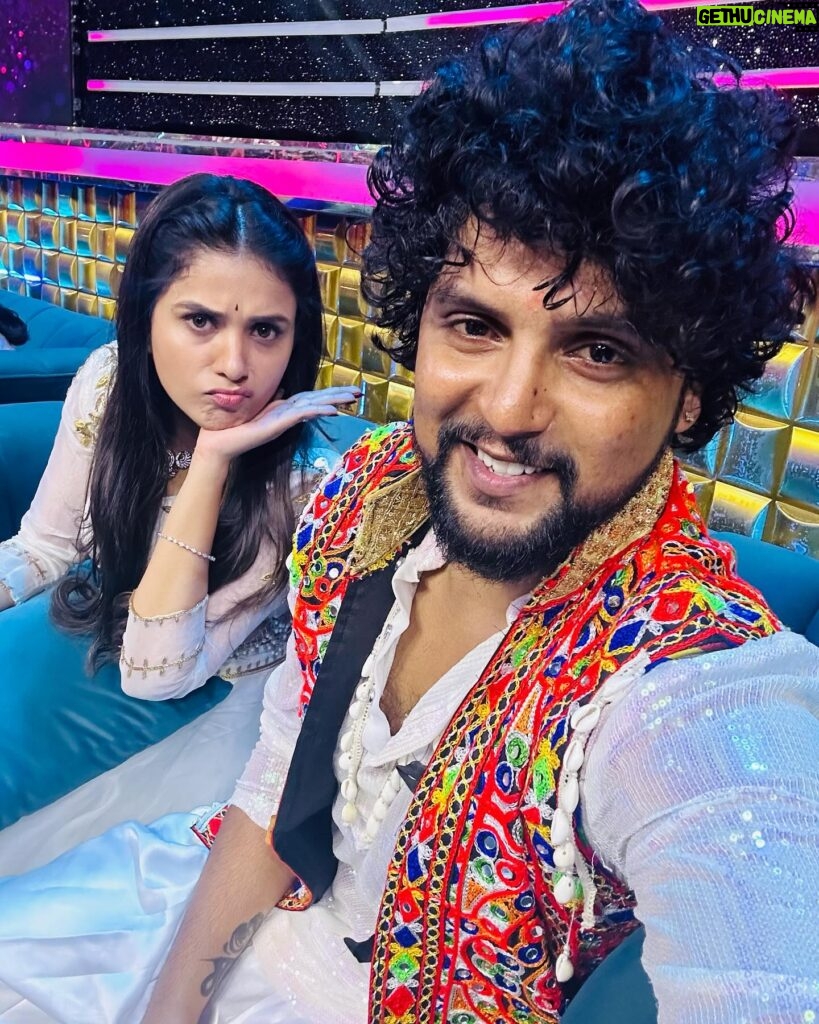 Thanuja Puttaswamy Instagram - Going to Mesmerise you all with our Grand Entry💥 in ‘ SUPER JODI ‘🔥💃🕺 Don’t miss to watch us Tonight 9pm..Only on Zee Telugu✨ #superjodi #thanuja #krishna #grandlaunch #newshow #dance #realityshow #choreography #celebrities