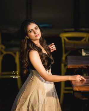 Thanuja Puttaswamy Instagram - Hii everyone!!❤️
I thank each and everyone who wished me on my birthday and made it the most memorable one.✨

Thank you all from the bottom of my heart. #loves #fans & #friends 

Also this day I take pleasure to clarify the confusion of many of you in regards to my birth year,
it seems Google and a few websites say I was born in 1992!!??
Nope!!! My DOB is 5/3/1996.

I request #google #wikipedia and rest of the websites who soever to my make a note about it.. Thank You🙏🏼 
 
.
.
.
.
Outfit: @aarushireddylabel ❤️