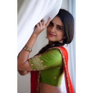 Thanuja Puttaswamy Instagram - Happy festival ✨🫶🏻 

#festival 
#festivalmood 
#instagood 
#love