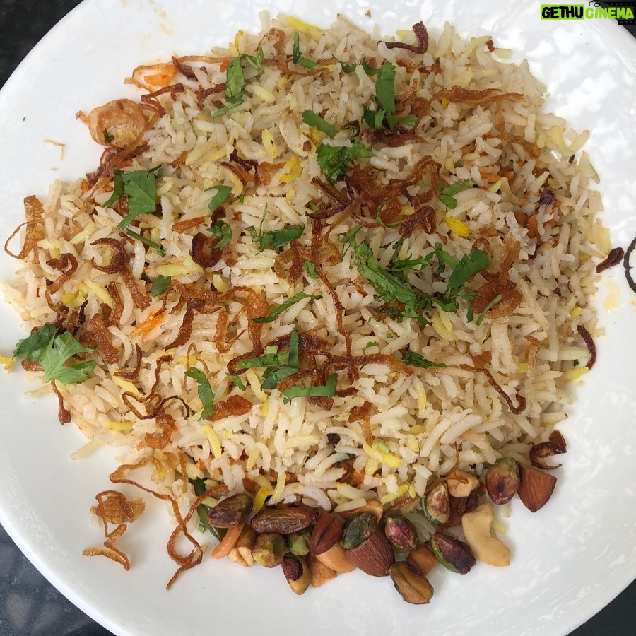 Thanuja Puttaswamy Instagram - HaPpY lunch 😋 . . . . . . #food #foodphotography #foodstagram #foodlovers #foodlife #foodinsta #foodforlife #instagood #instamood #instadaily