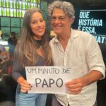 Thati Lopes Instagram – Pra entender a foto 3 
Hoje #quehistóriaéessaporchat 21:45 no @gnt