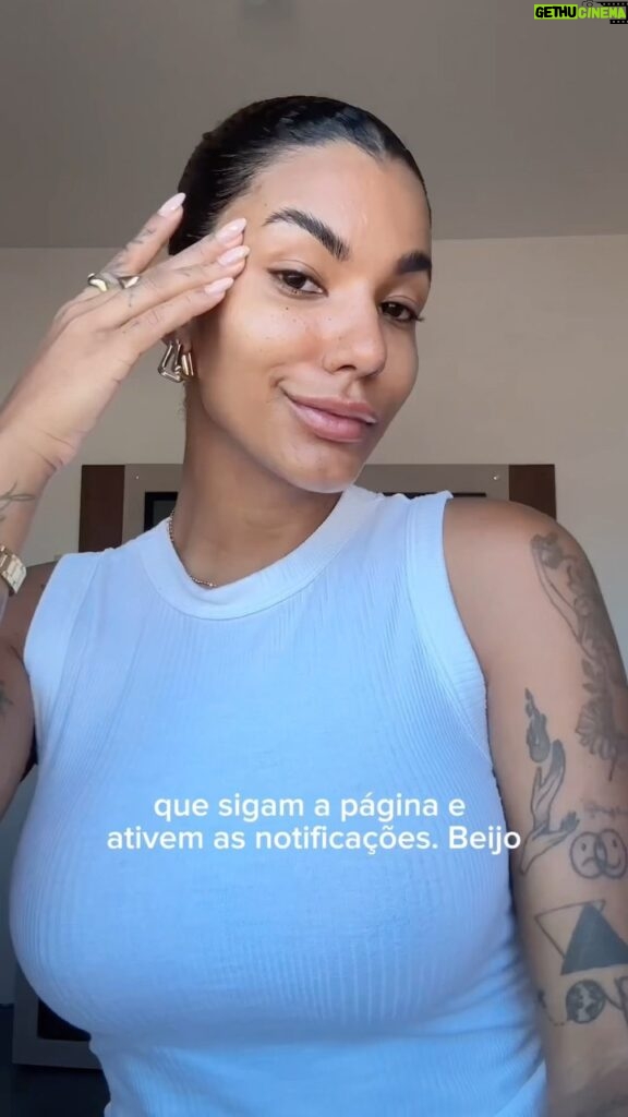 Thauny Raquel Instagram - Vem aí um produto revolucionário para as amantes do “skin care nosso de cada dia” 🧖🏾‍♀️ SAVE THE DATE 29 de outubro. #skincare #cuidadoscomapele #autocuidado #maiskin