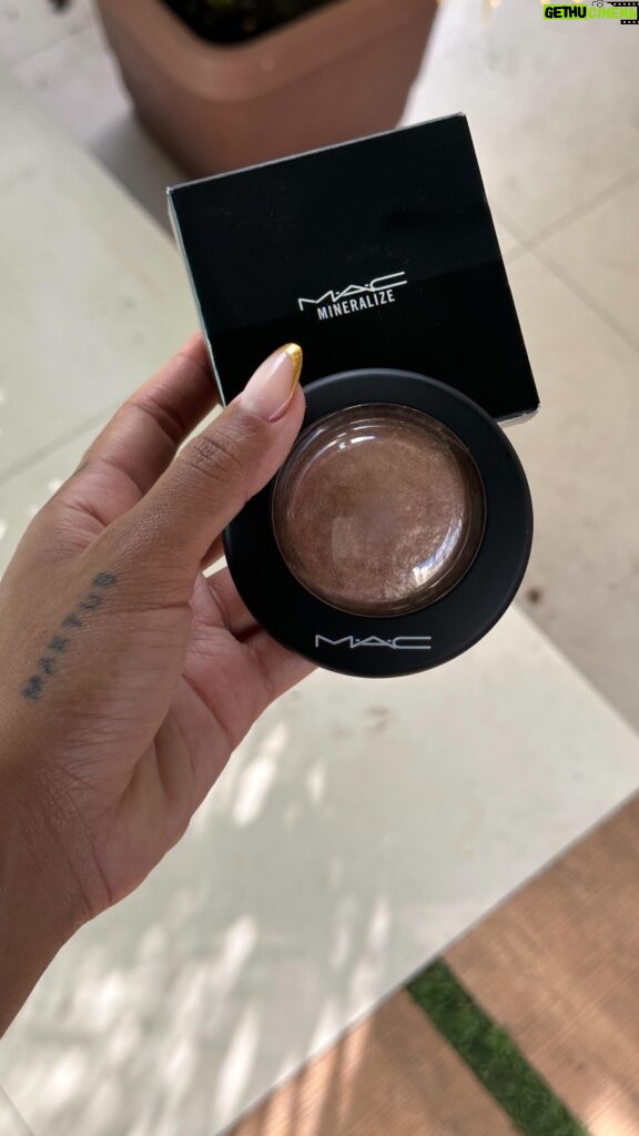 Thauny Raquel Instagram - Chegou o momento de Recife se divertir com a #MACninha recheada de produtos @maccosmeticsbrasil Somente hoje até as 20h você pode garantir #MeuPrimeiroMac de graça. A ativação acontece na praia de boa viagem, em frente ao hotel jangadeiro. Corre pra garantir o teu 🖤💄 #MACninha #MeuPrimeiroMAC *publicidade 🎥 @arisonrod