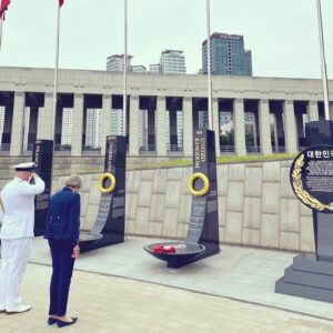 Theresa May Instagram - It was a pleasure to meet President Moon Jae-in again in Korea to discuss the shared aspirations of our two countries, including on trade, climate change and regional stability.

While in Korea I spoke at the World Knowledge Forum and visited Seoul’s impressive Covid-19 command centre. We can learn from their pioneering approach to track and trace, which has kept the virus in check throughout the pandemic. 

It was also an honour to pay tribute to the 80,000 British soldiers who fought for the freedom of the Korean people, including the 1,108 who lost their lives. In this 70th anniversary year, we must ensure that this bloody conflict does not truly become a forgotten war.