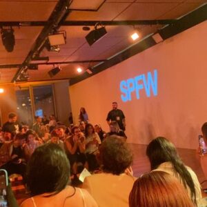 Thiessa Woinbackk Instagram - Foi incrível demais 🥹🥹🖤 @spfw #spfw
