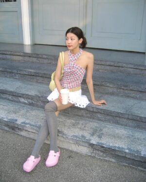 Thitiya Jirapornsilp Instagram - Pink era🩰💘🌷
#BirkenstockThailand #BirkenstockEVA #BostonEVA