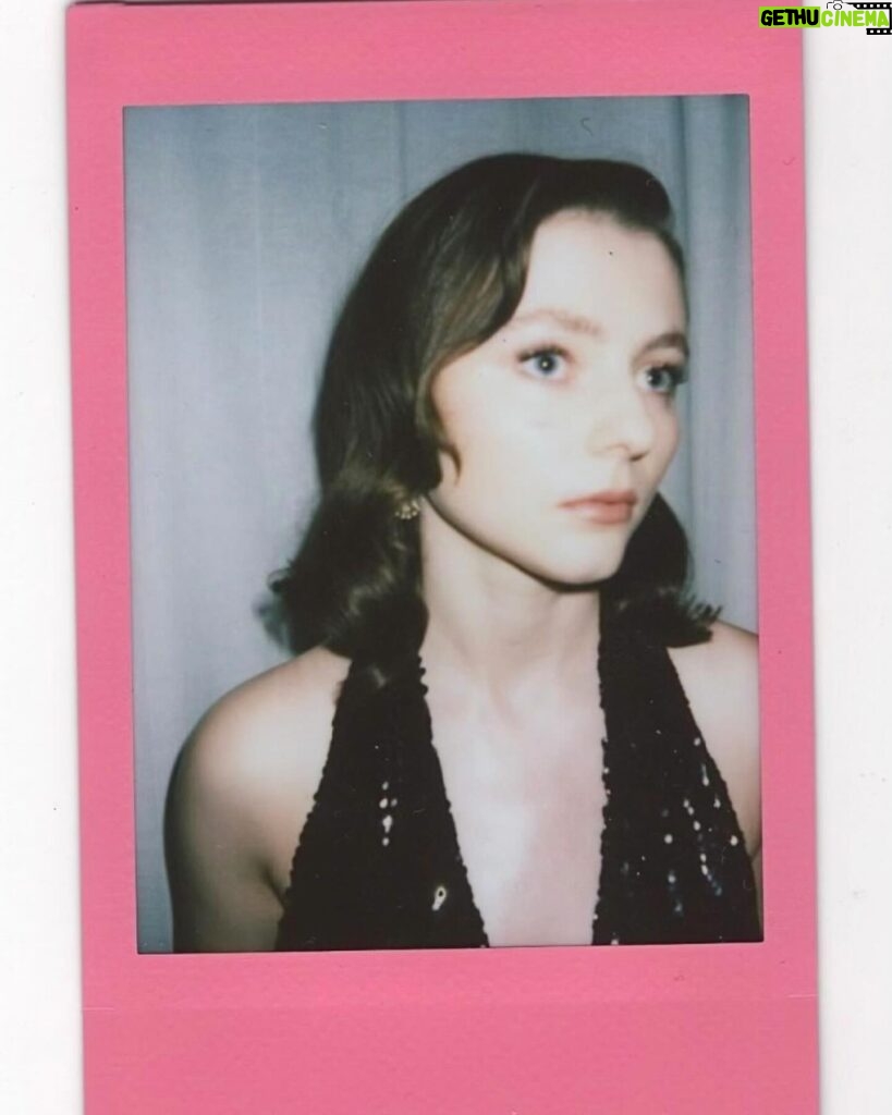 Thomasin McKenzie Instagram - Took several tumbles but got back up for @vanityfair 🩹