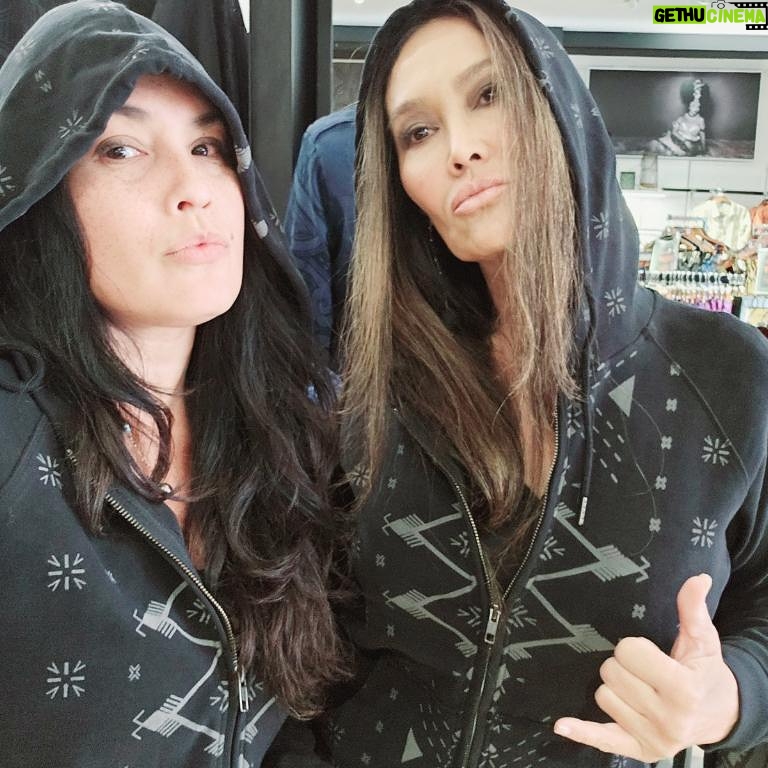 Tia Carrere Instagram - These two local girls @tiacarrere in our Malu hoodies. Gotta stay warm in this chilly 70 degree Hawaiian weather! Check her out at @bluenotehawaii Waikiki tonight!!