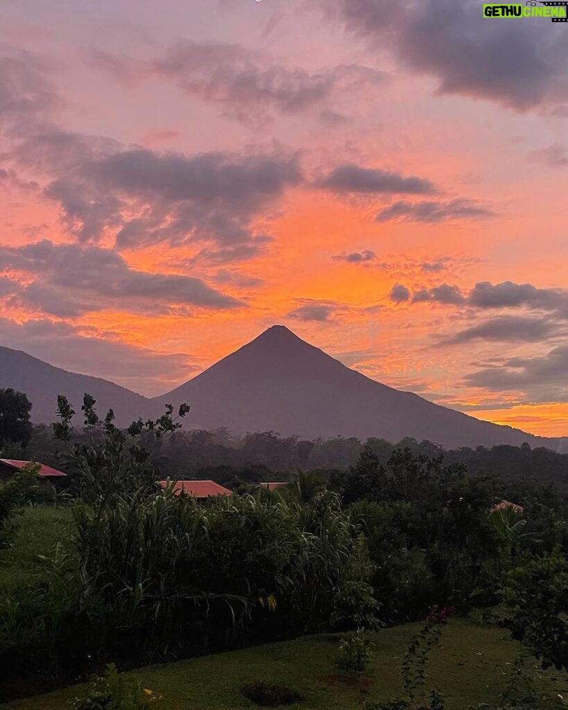 Tiffany Alvord Instagram - 💕 This villa was an absolute dream 😍 I highly recommend it to anyone visiting La Fortuna, CR! @ikigaiarenal ✨ The volcano view is so breathtaking (especially at sunset.) 🥺 They also have a “Chefs Experience” where a private chef came and cooked a 3 course breakfast which was phenomenal & completely elevated the whole stay. It felt so surreal, and so relaxing! A few times I wanted to cry in gratitude for the flawless moments of stillness; with the sun setting, the wonderful food, jam sesh, morning yoga, and of course the amazing company. My heart is full. 🥰 Side-note: There’s also a hot tub, fire pit, and projector; need I say more 🫶 #speechless