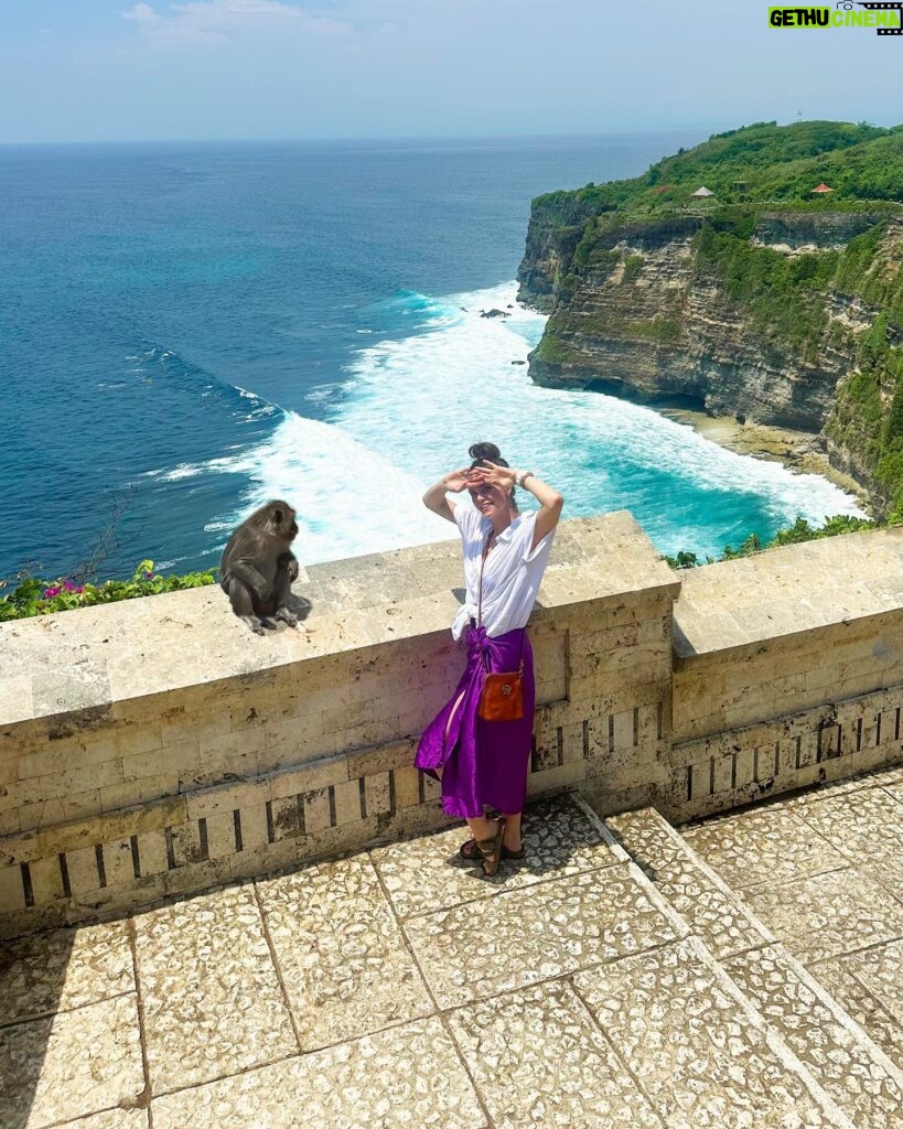 Tiffany Alvord Instagram - 🥺 This was such a beautiful temple! The coast view was insane!! This is also where a monkey stole my phone (and an employee retrieved it 😭🙏). I highly recommend for anyone visiting Bali! 💕 💥 If you see slide 4 this was them bargaining to get a guys glasses back. 😂 Legit within ten minutes the monkeys stole 3 separate people’s glasses OFF THEIR FACES while they were taking pictures haha. The monkeys were savage! All in all such a cool experience!!