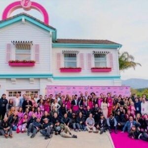 Tiffany Brooks Instagram - It’s hereeeeee!!! The premiere of the @barbiedreamhousechallenge! Tonight on @Hgtv 8/7c