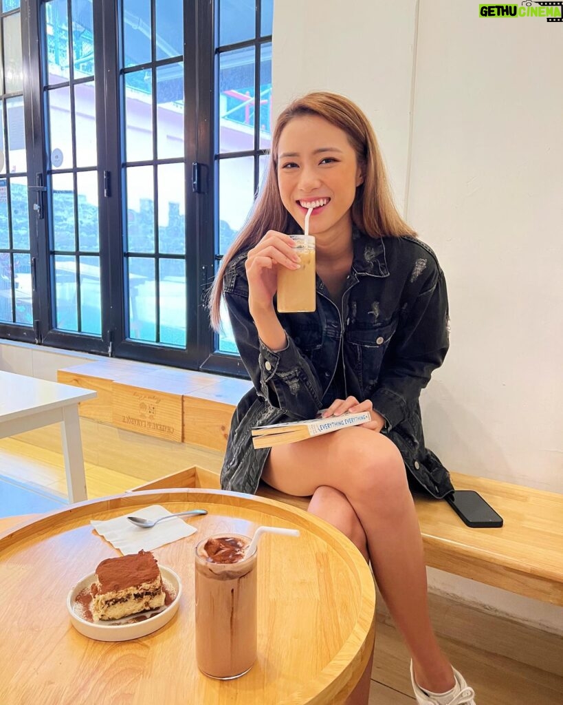 Tiffany Lau Instagram - just me laughing at myself for being one of those ppl that uses a book as prop instead of actually reading it 🫣😅 but on a serious note, i do wanna get into reading! any book recs? 🤭