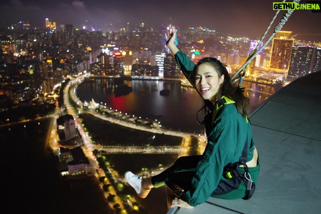 Tiffany Lau Instagram - 233 meters is no joke 😳 it’s also what made the view absolutely amazing! 🌃 have you tried the skywalk before? 😍 i had no idea macau was such a fun-filled city with so much to do!! 🤭 #GoSporty #全城躍動 #NovemberFormula #第70屆澳門格蘭披治大賽車 #70MacauGP #澳門美食節 #MacauFoodFestival #感受澳門樂無限 #ExperienceMacaoUnlimited #ExperienceMacao #感受澳門 #澳門 #Macao #MacaoLetsGo
