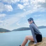 Tiffany Lau Instagram - has anyone seen the weather forecast for this coming week? 🥺 can it be a mistake? 🫣 really hoping that it will be sunny, blue skies instead of the rain! 🤞🏻🤞🏻 #throwback #iwannagohiking #ishouldgorunning 😅