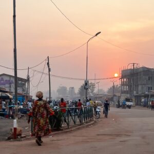 Tiga Instagram - Hello I’m here! 👋😃
La Centrafrique (capitale: Bangui) est un pays mal connu. Quand je dis que je ss Centrafricaine, les gens pensent qu’il s’agit d’une localité, d’une zone, d’un secteur sur le continent. 
C’est un pays peu peuplé. Avec une superficie de 623000km2 (la France = 643801km2).
La République Centrafricaine figure parmi les pays plus pauvres et les plus fragiles du monde malgré sa richesse en ressources naturelles. 
C’est là où est née ma maman. C’est là que vit ma famille, notamment mon grand frère avec ses enfants. Pour moi, c’est « le cœur de l’Afrique » ☺️🤍☀️