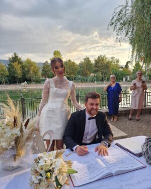 Tijana Dapčević Instagram - My happy and spectacular family❤️ 

#photodump #wedding