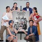Tika Bravani Instagram - Saya jarang posting. Sekalinya posting, film teman saya. Film yang benar-benar bagus. Tipe film yang abis nonton dibahasnya lama. Jarang film Indonesia begitu. Karena emang sebagus itu. Cerita, pemain, pengadeganan, semua aspek.. jenius. Beneran. Buktikan ya, di bioskop tanggal 30 November. Nggak boleh banget dilewatin. Beneran. Selamat buat cast dan crew Jatuh Cinta Seperti di Film-Film. Kalian juara 🚀 @jatuhcintasepertidifilm @yndlaurens @ernestprakasa @nirinazubir_ @ringgoagus @sheiladaisha @dionwiyoko