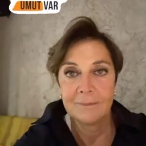 Tilbe Saran Instagram - 6 ŞUBAT FELAKETİNİ UNUTMA!
https://fonzip.com/gulmekiyilestirir/100-yil-koyu