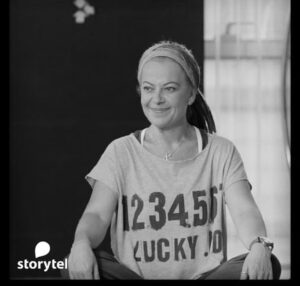 Tilbe Saran Instagram - Luiza ! Dünyanın en güzel gülümseyen ışıklı yüzü çoooook üzgünüm, inanamıyorum…
