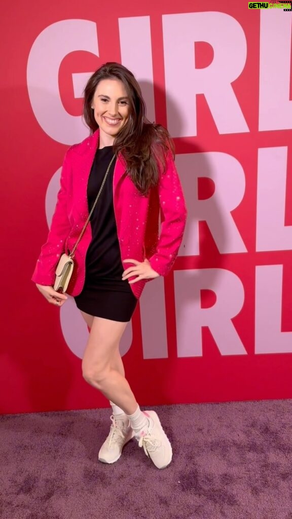 Tiler Peck Instagram - A night out at the Girls5eva premiere 🩷 #girls5eva #premiere #pink #tvshow #redcarpet #transition #nadinemerabi #newbalance
