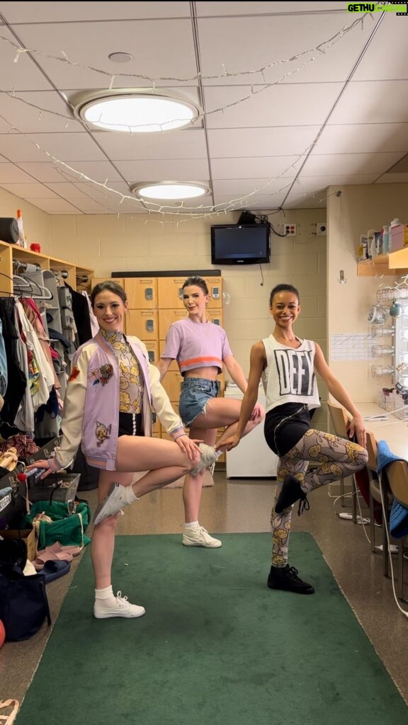 Tiler Peck Instagram - Yes, and? with the ladies! Of course this is what happens backstage when you’re waiting around for the last ballet of the night 😊 #arianagrande #trending #trendingreels #ballerinas #backstage #reels