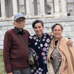 Tillotama Shome Instagram - Thank you @kolkatalitmeet for celebrating @irrfan with such warmth. The session opened with the scene of Ashok and Ashima ( Namesake )walking through Victoria memorial, a short distance away from where we were sitting, and wondering what words would escape in trying to speak about Irrfan. @shubhragupta @tigmanshudhulia aap dono ko humara Salam. Thanks @chatterjeeshahana for the thoughtful conversation. My parents began their romance at Victoria memorial. They had a tree where they met. It was lovely to have them with me that day. They walked to their tree. A day to remember. Warm in @1111clothing Shoes @theater.xyz