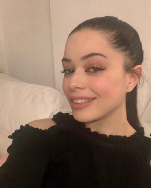Tina Barrett Instagram - #happysunday 🩷